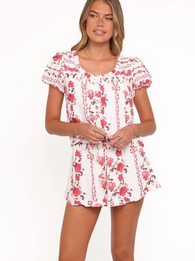 Petal & Pup White Floral Puff-Sleeve Smocked Top